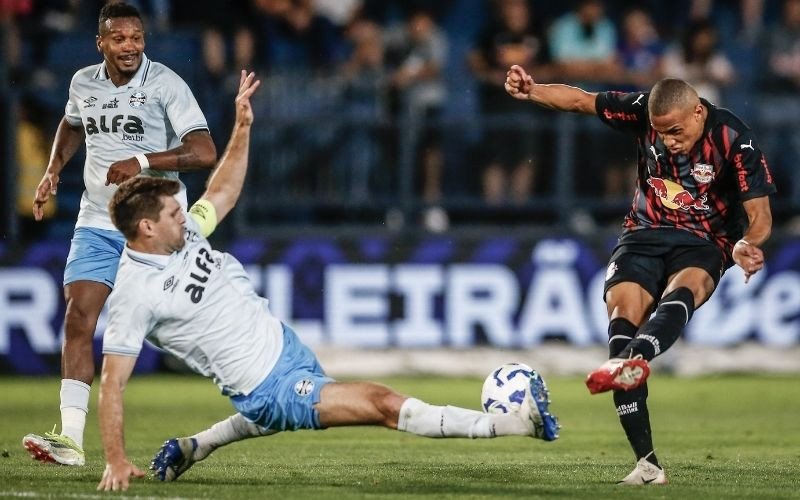 Grêmio perdeu para o RB Bragantino em jogo de polêmicas | abc+