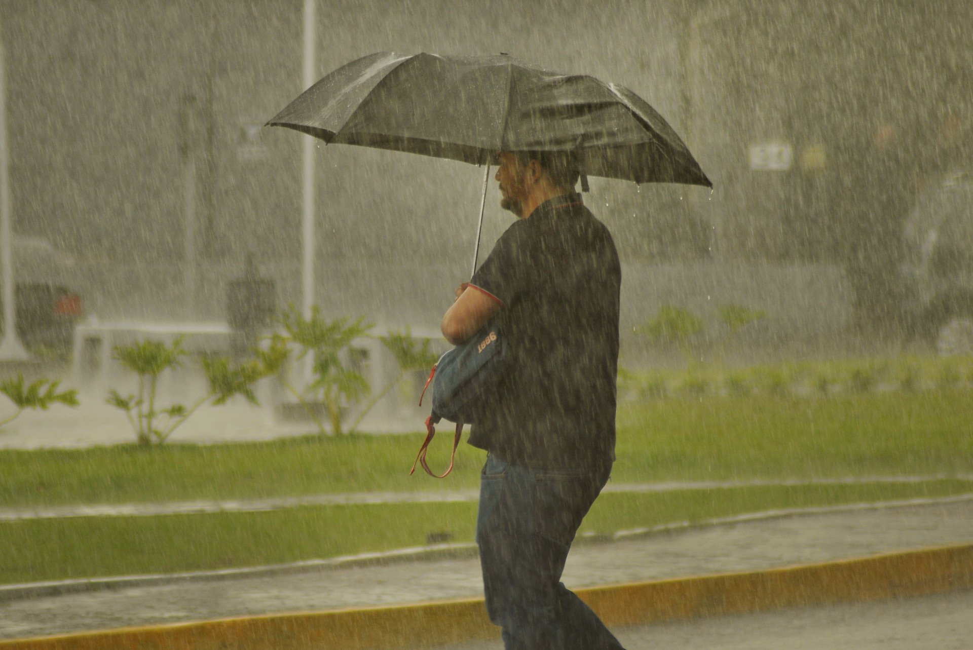 04/10/25 CHUVA NA SEXTA-FEIRA | abc+