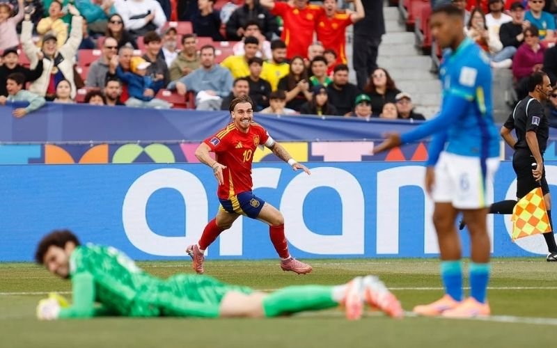 Brasil perde da Espanha e cai na fase de grupos do Mundial sub-20 pela 1ª vez na história