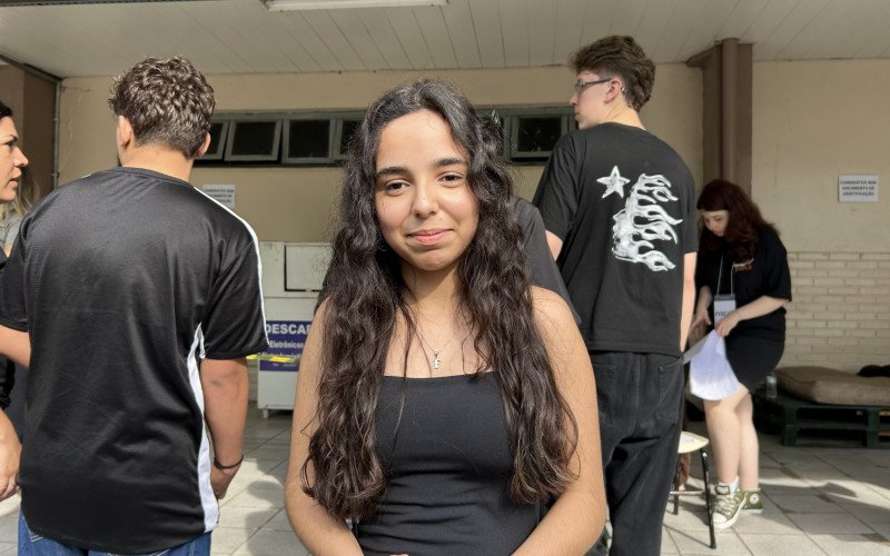 Estudante Fernanda Nascimento, de 14 anos, dissse que estudou o ano inteiro para a prova | abc+