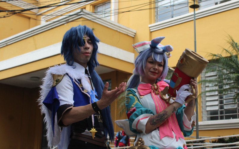 Desfile de cosplays movimenta a 40ª edição da Feira do Livro de Canoas | abc+