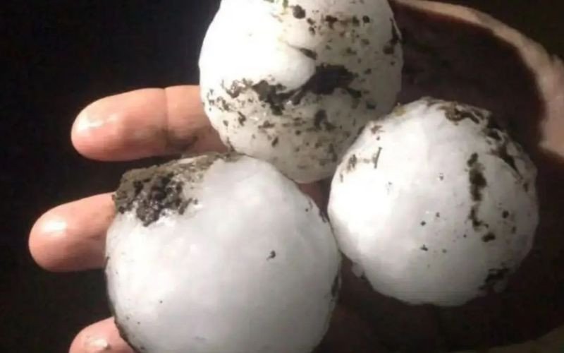 Pedras de granizo do tamanho de bolas de tênis | abc+