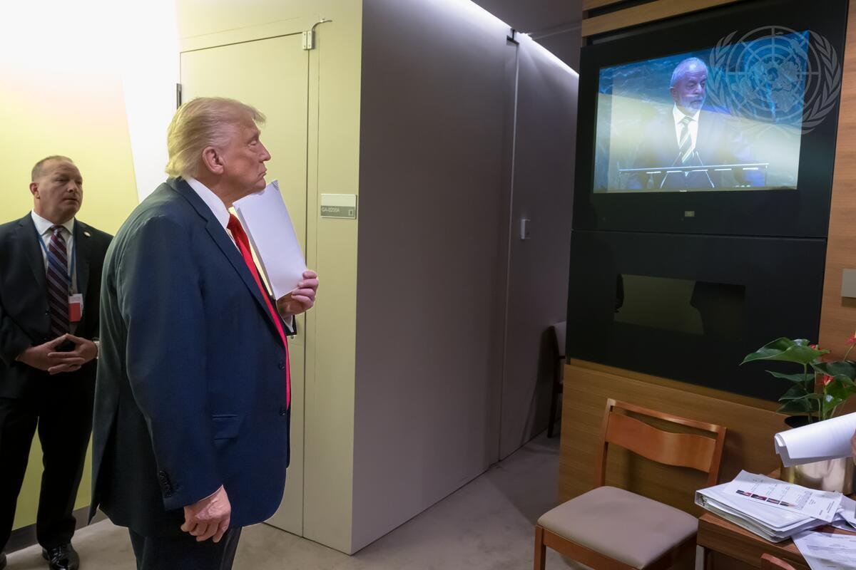 Lula e Trump realizam videoconferência sigilosa para discutir relação comercial