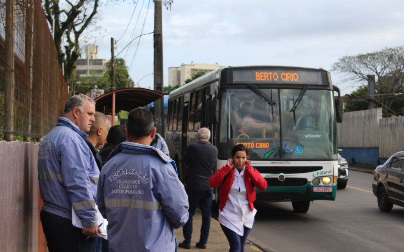 Fiscalização da Metroplan acompanhou a operação na manhã desta terça-feira (7), em Canoas | abc+