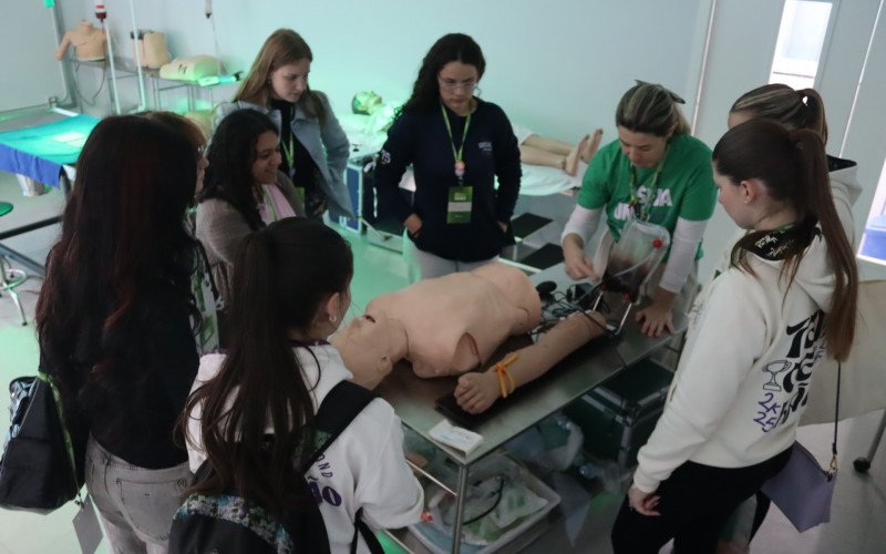 Na área da saúde, grupo conheceu parte dos laboratórios
