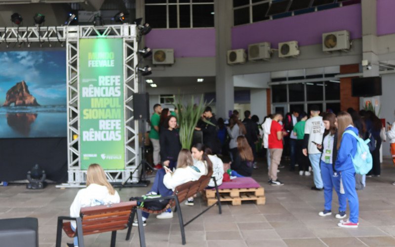 Mundo Feevale atrai mais de mil alunos ao Campus 2 da universidade nesta ter&ccedil;a-feira (7)