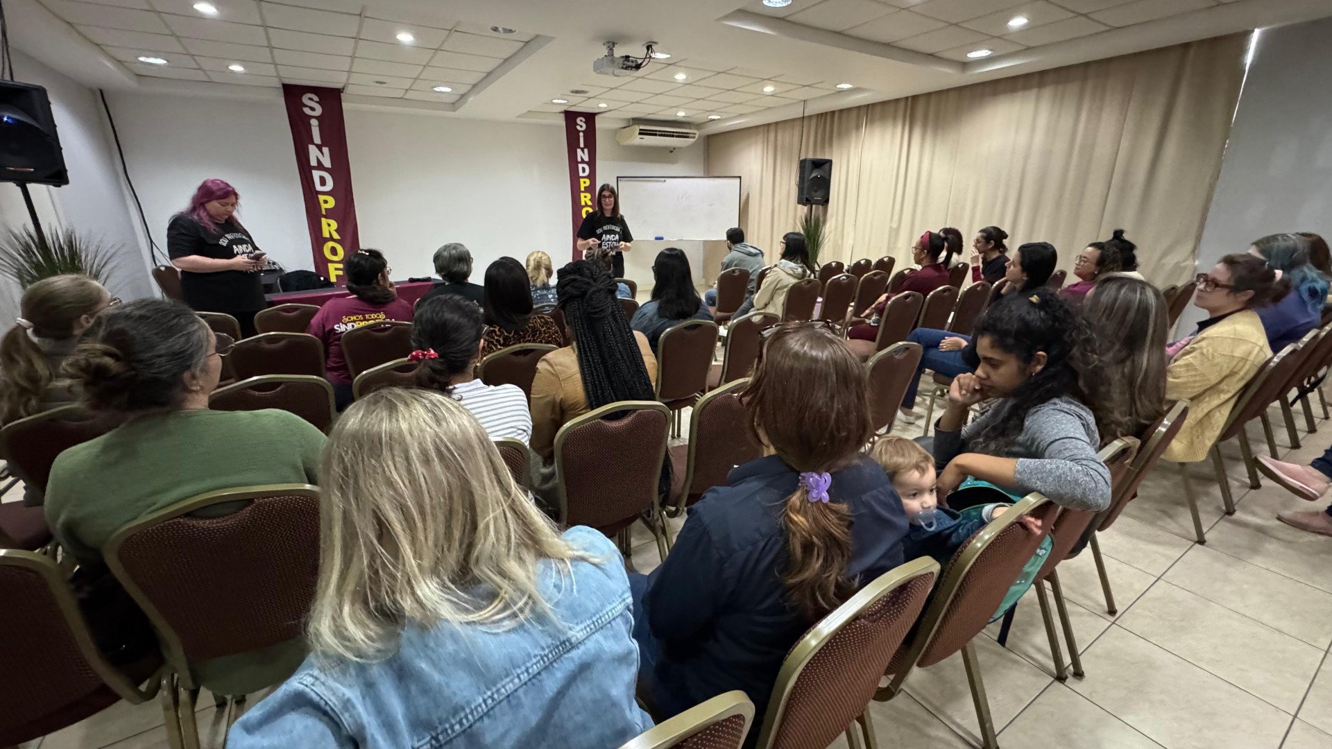 Professores de Novo Hamburgo decretam estado de greve