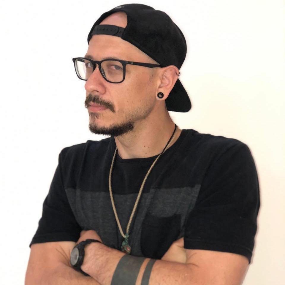 Marcito Castro leva seu show stand up comedy para o Teatro Municipal