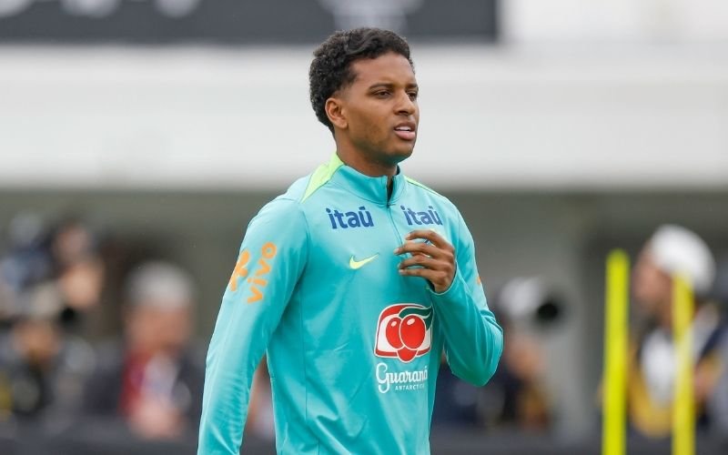 Rodrygo volta confiante à seleção após período fora: "Entregar minha melhor versão"