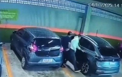 Mulher é vítima de sequestro-relâmpago em estacionamento de supermercado