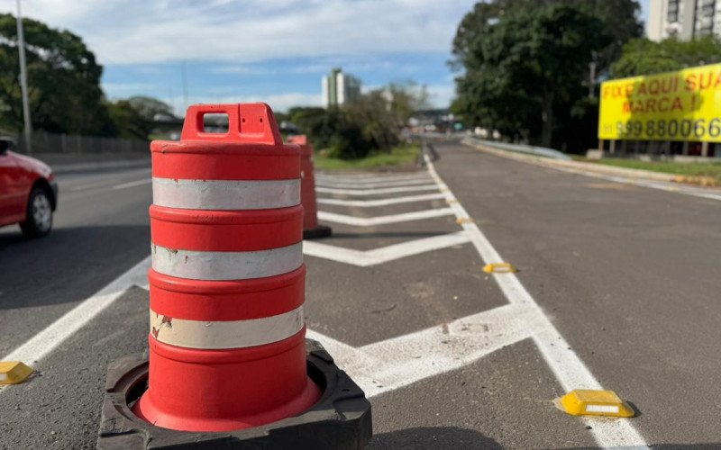 Mova alça de acesso junto a BR-116, para quem vem sentido Capital-interior