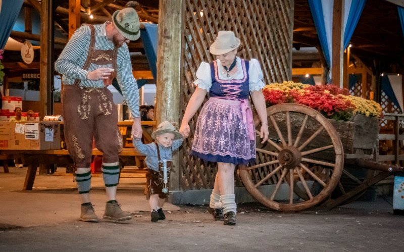 Trajes típicos na Oktoberfest podem render desconto no ingresso | abc+