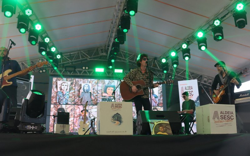 Musical Especial Robertão com Os Bragas na primeira tarde da 18ª Aldeia Sesc Capilé