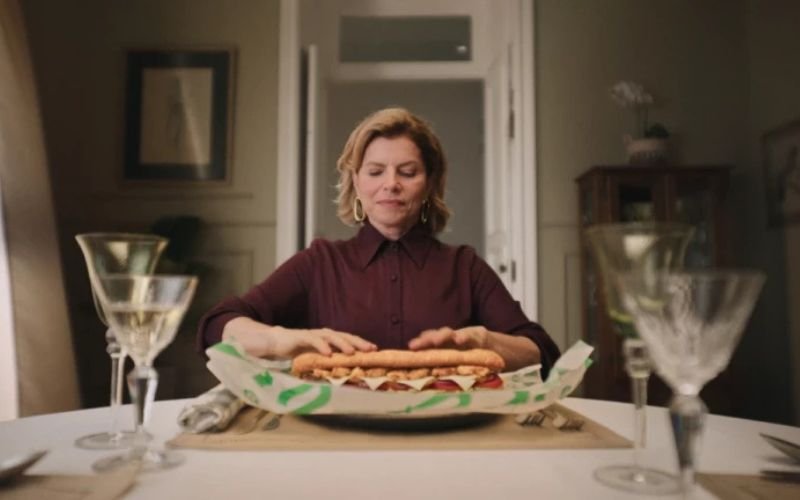 "Quem morre é a sua fome": Após morte de Odete Roitman, comercial coloca Debora Bloch em cena e viraliza