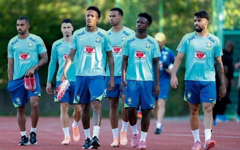 Ancelotti esboça formação da seleção para enfrentar Coreia do Sul
