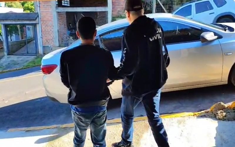 Homens são presos em Campo Bom e Sapiranga em cumprimento de mandados de prisão temporária por crime de extorsão | abc+