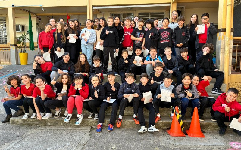 Estudantes do 4º e 5º anos da Emeb São Jacó participam de oficina do Repórter Mirim | abc+