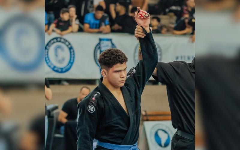 Entre sacrifício e superação, Samuel Ferreira luta pelo sonho do título europeu