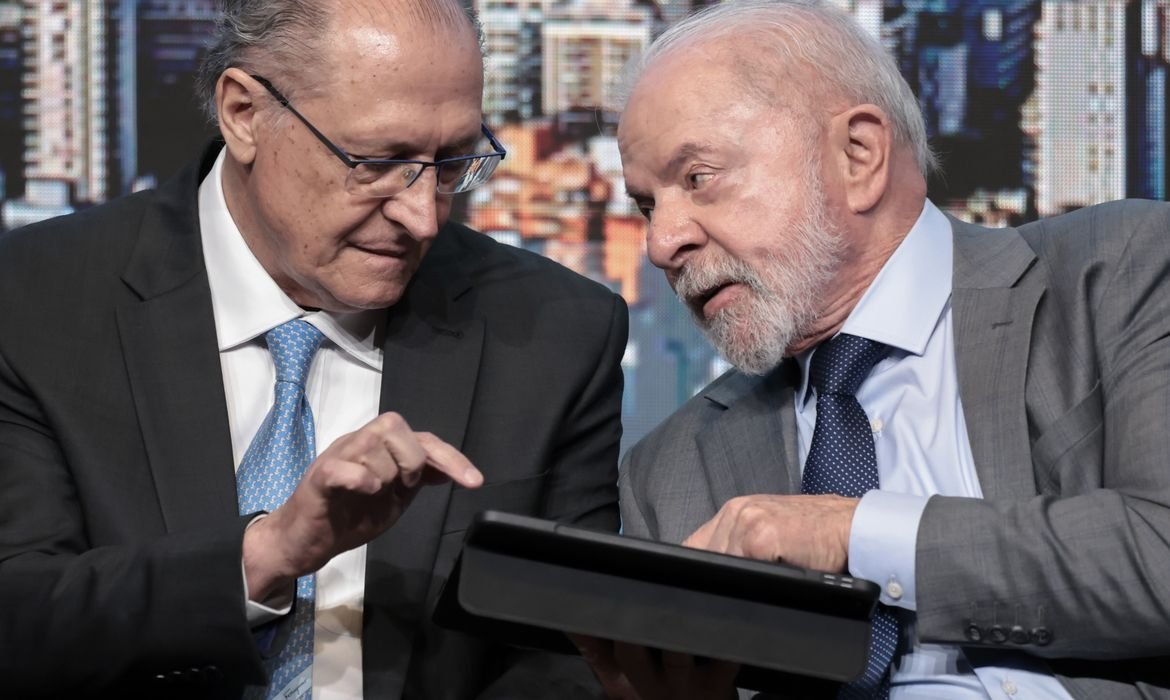 Novo modelo de crédito imobiliário: Lula anuncia programa de habitação para classe média
