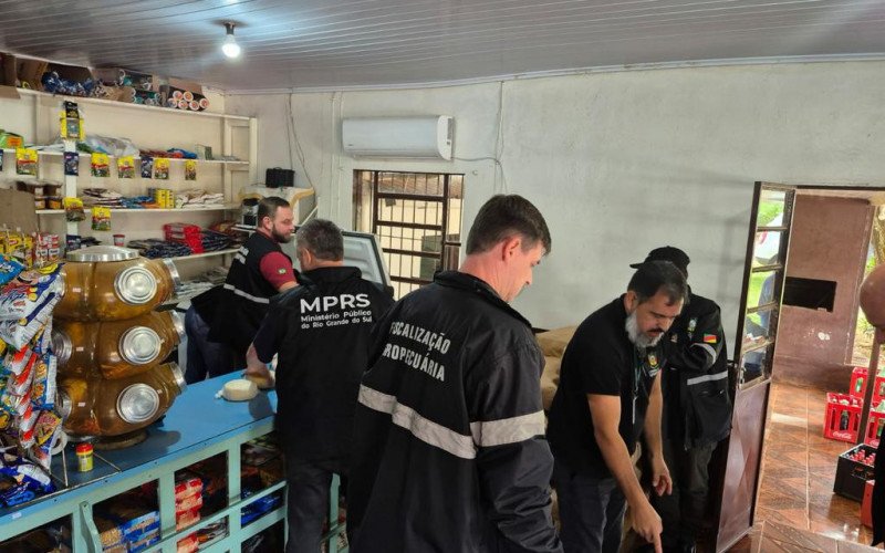 Mais de 600 quilos de produtos impróprios foram apreendidos pelo Ministério Público do Estado (MPRS)
