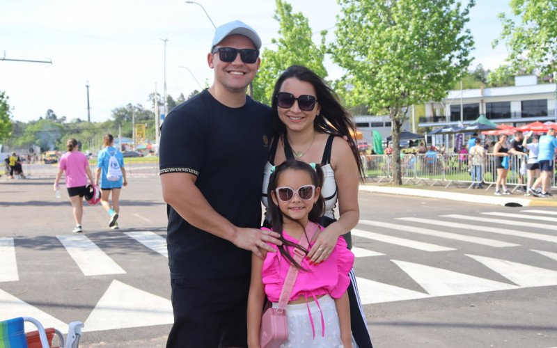 Família Pomié Áustria no Biergarten Fest | abc+