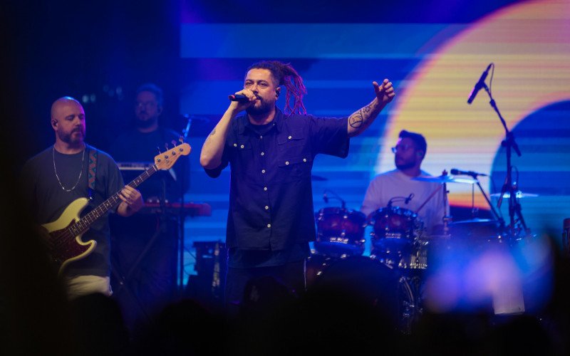 Banda Maneva encerrou a 18ª Aldeia Sesc Capilé