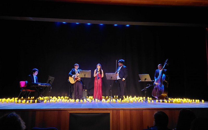 Espetáculo Magic Light retorna ao Teatro Municipal e convida para contemplar a natureza