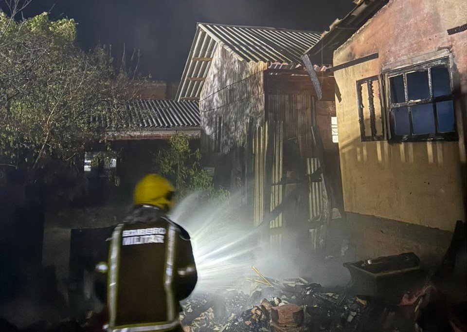 CANELA: Final de semana foi marcado por incêndio em casas no bairro São Lucas
