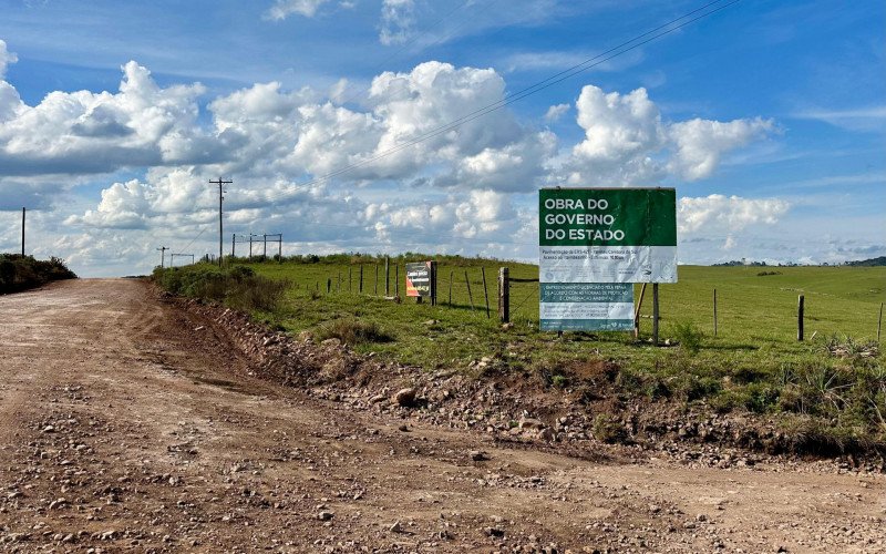 Obra de pavimentação da RS-427, que leva até o cânion Itaimbezinho, no Parque Nacional de Aparados da Serra, em Cambará do Sul