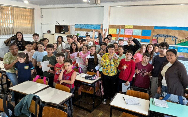 Turmas de 4º e 5º anos da Emeb Hugo Engelmann participam de oficina do projeto Repórter Mirim | abc+