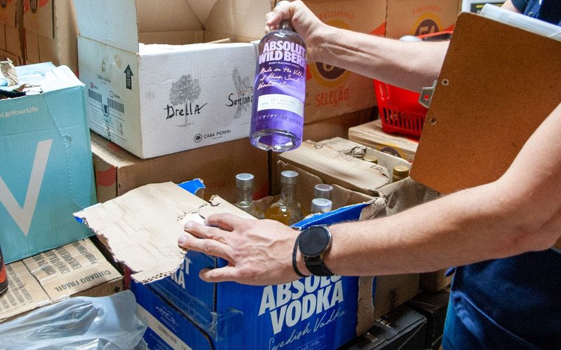 Apreensão de bebidas em Canoas | abc+