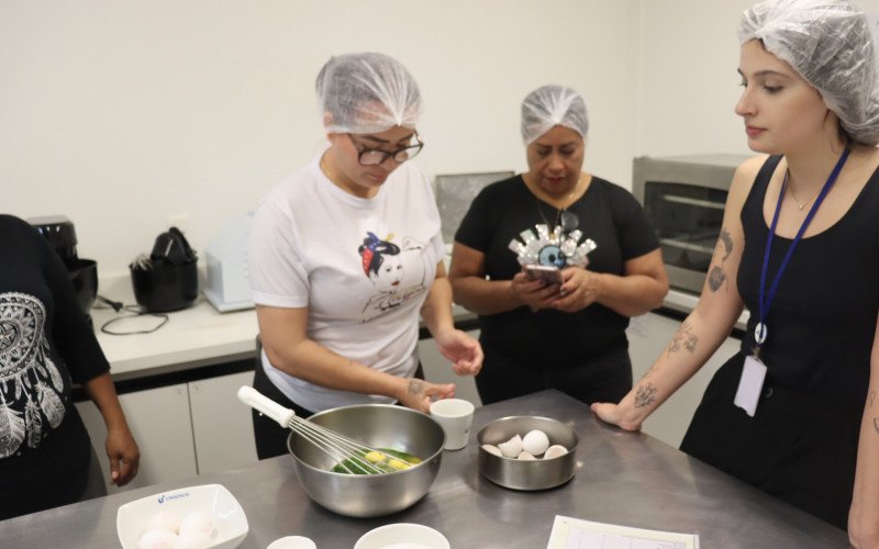 Na oficina foram abordados temas como a importância da alimentação, como preparar uma refeição nutritiva