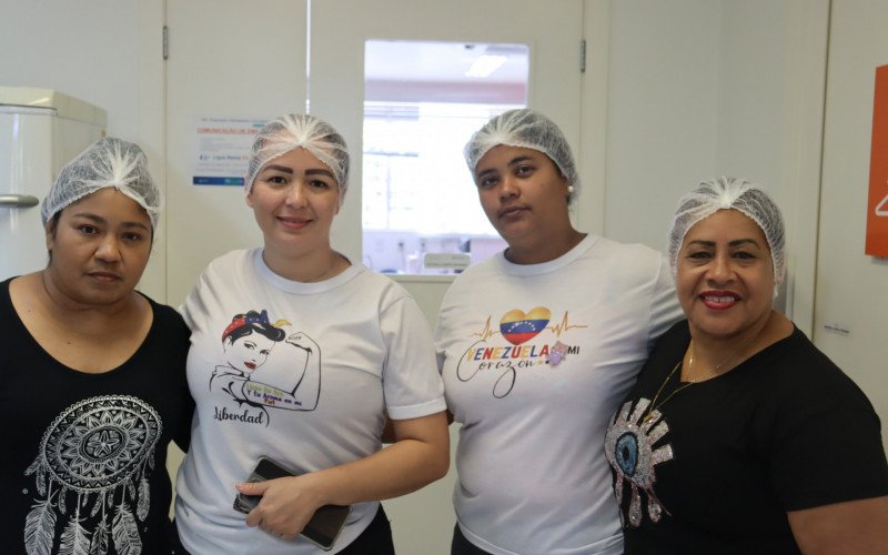 As venezuelanas Rosana Carrera, Ana Colina, Michele Vargas e Eudelis Pinedea participaram da oficina
