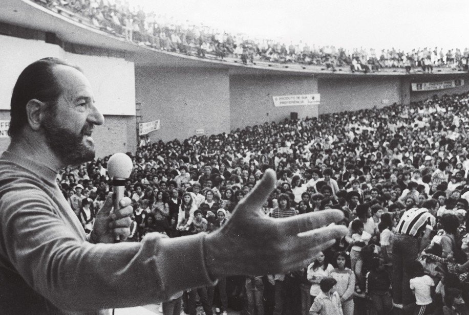 Biografia narra trajetória do radialista e empresário Maurício Sirotsky Sobrinho