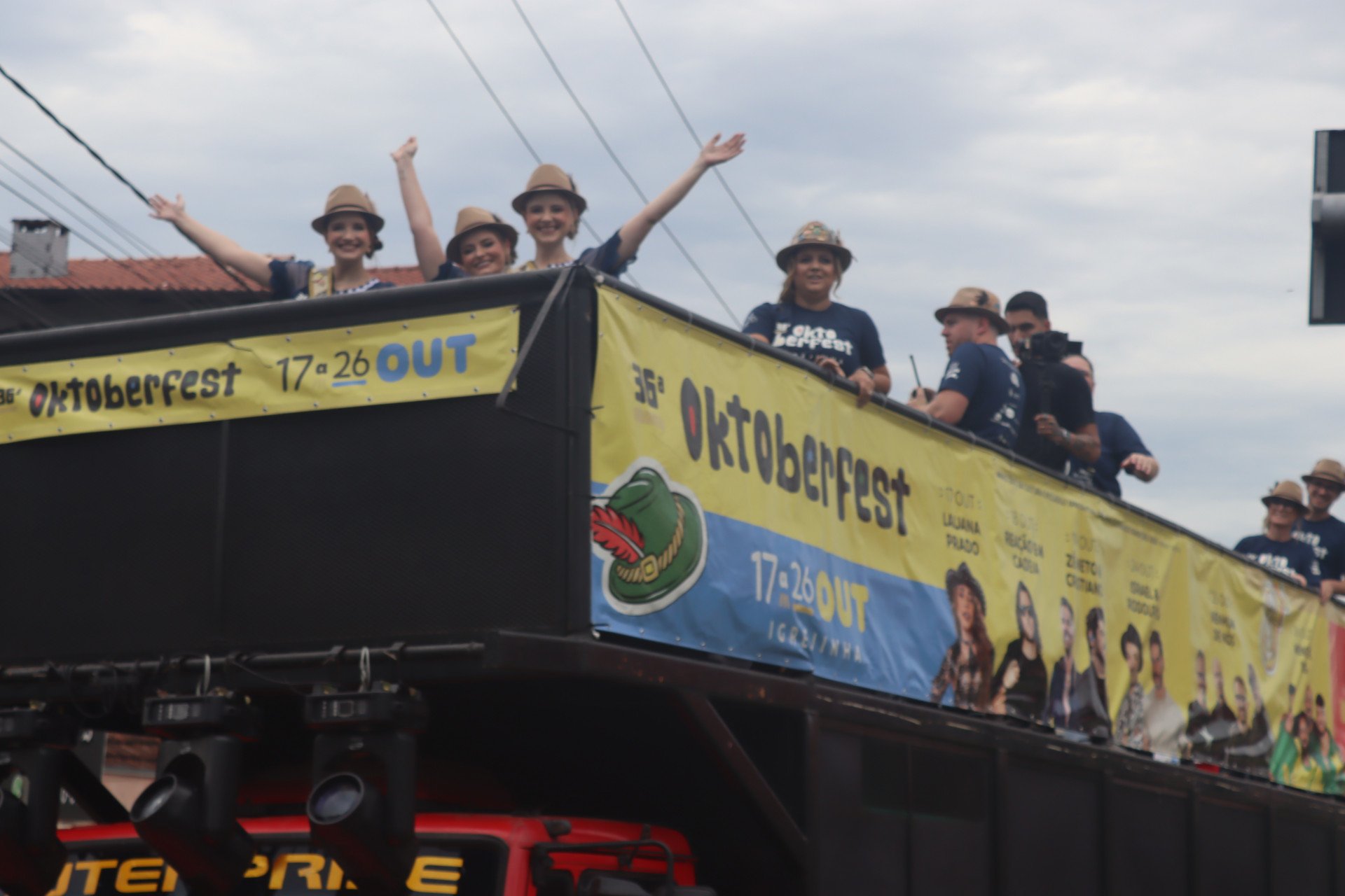 Carreata por seis cidades da região convida público para a Oktoberfest de Igrejinha | abc+