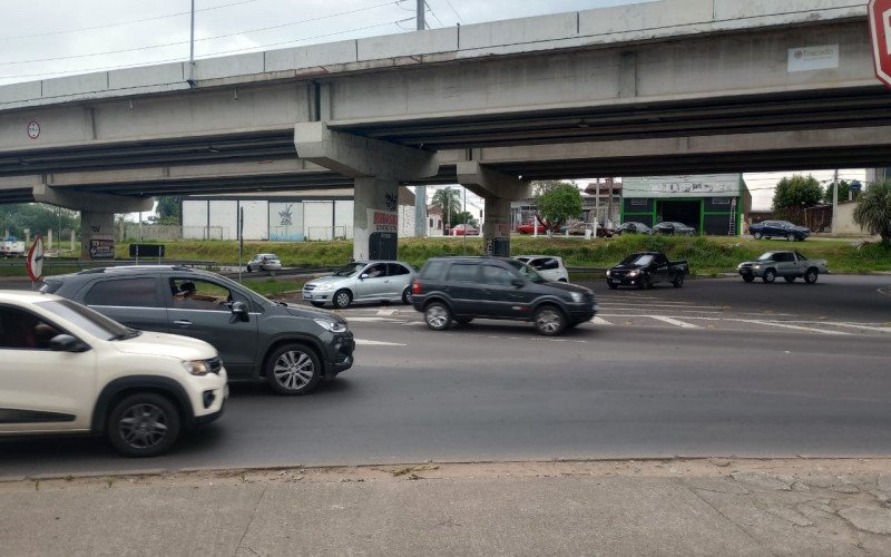 Serão instalados oito semáforos na intersecção da ERS-118 com a Avenida Coronel Theodomiro Porto da Fonseca