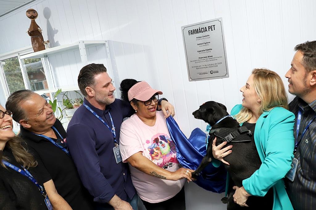 Esteio inaugura Farmácia Pet para reforçar cuidados com os animais