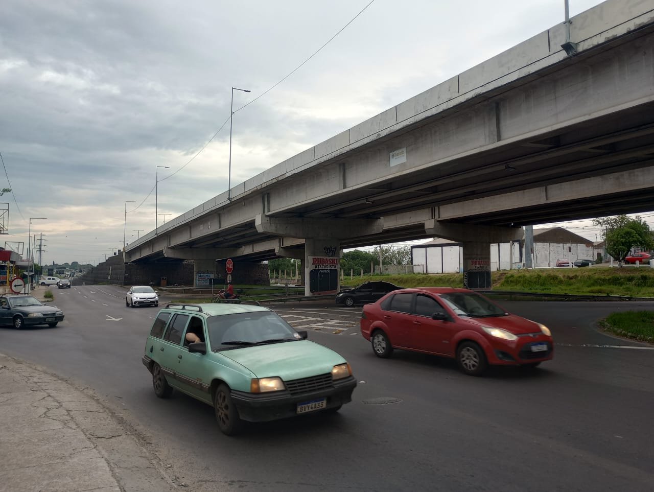 Sapucaia do Sul prevê 8 semáforos na Avenida Coronel Theodomiro Porto da Fonseca sob a RS-118