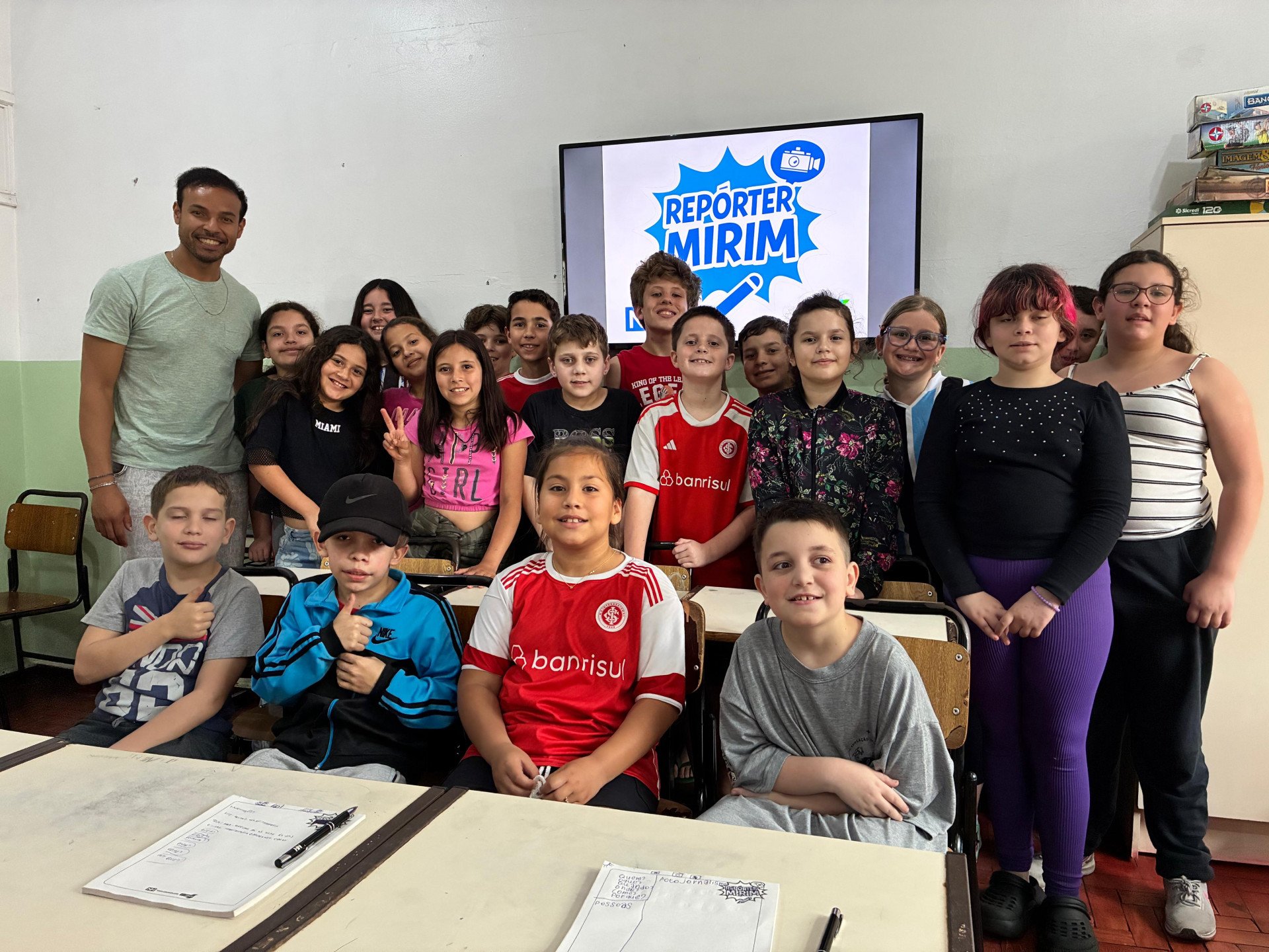 REPÓRTER MIRIM: Alunos da Emeb Elvira Grin participam de oficina do projeto