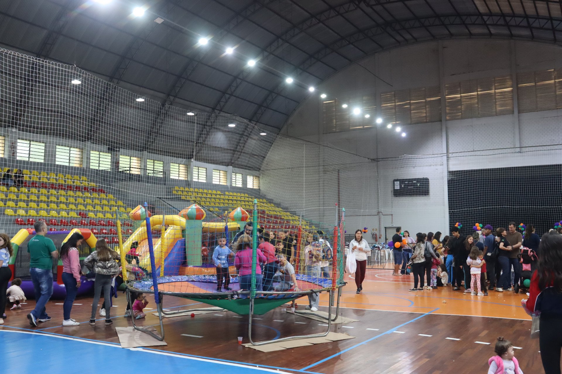 Solidariedade, brincadeiras e diversão marcam a primeira edição do Campo Bom Pra Criança