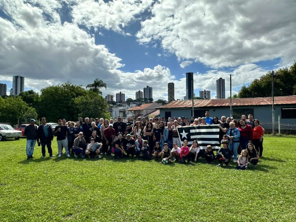 Moradores do Jardim Mauá abraçam o Botafogo com festa para crianças e confraternização em Novo Hamburgo