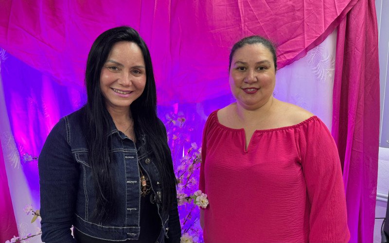 Miriã Kaspper, colaboradora da Companhia Municipal de Urbanismo, e Isabel Martins, Coordenadora do Teatro Paschoal | abc+
