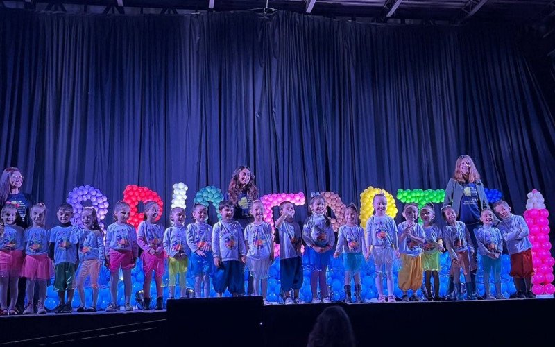 Brincarte: escolas infantis de Canela apresentam espetáculo artístico no Teatro Municipal