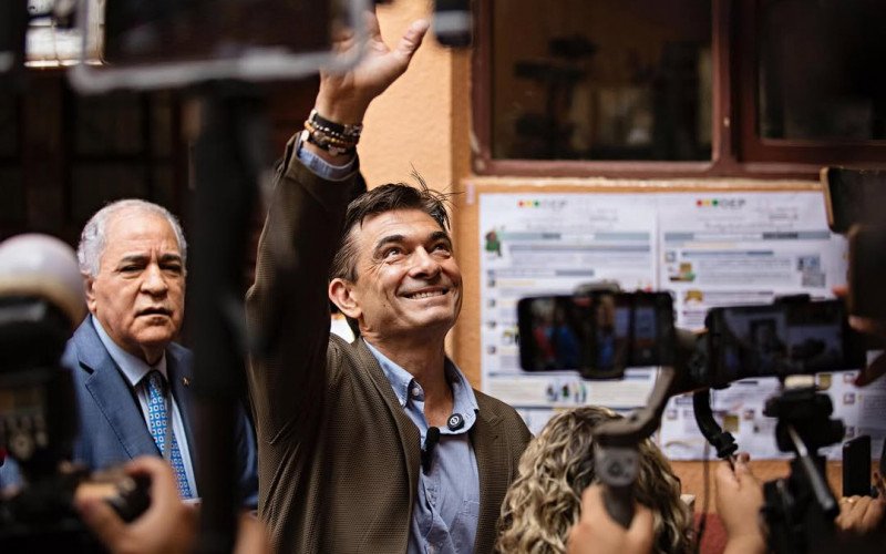 Rodrigo Paz é eleito presidente da Bolívia em meio a crise econômica | abc+