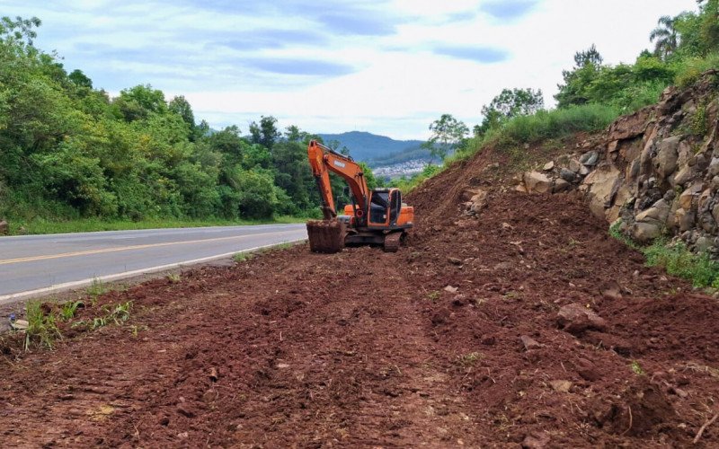 Obras da EGR em estradas da região 