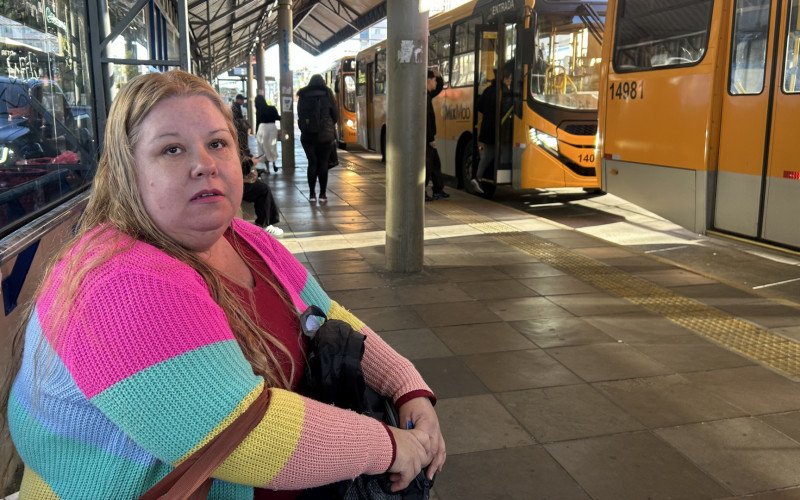 Angelita Roedel afirma que nesta segunda-feira (20) o ônibus apareceu normalmente, mas motorista alertou que linha pode sofrer alterações nos próximos dias | abc+