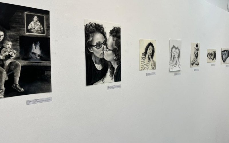 Exposição "Aquilo que Habito - Eu, Eu mesma e Marise", de Ise Feijó, está aberta na Galeria de Arte Liana Brandão