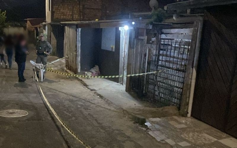 Criança de 11 anos e dois adolescentes são baleados em Porto Alegre