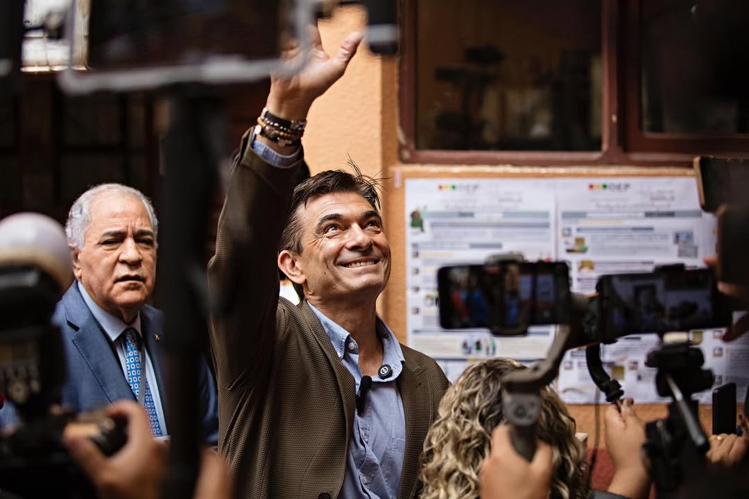 Rodrigo Paz é eleito presidente da Bolívia