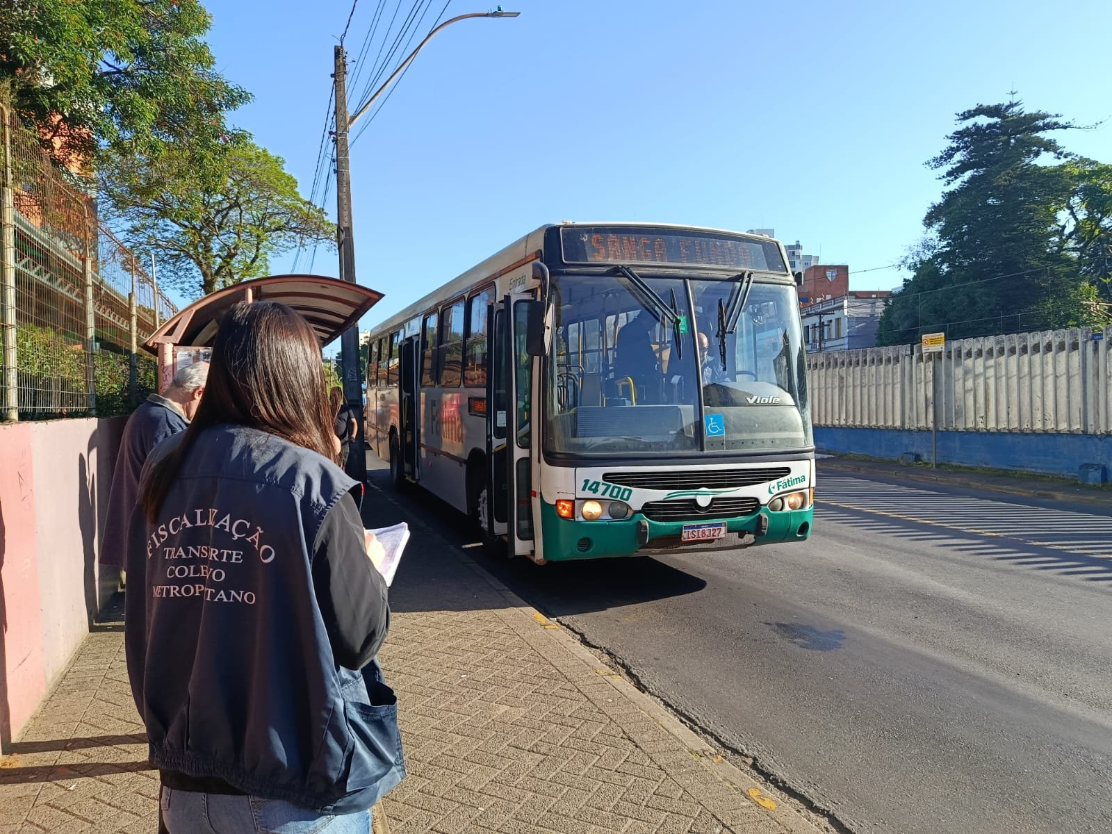 "Virou briga para ver quem é dono do campinho": Usuários do transporte reclamam de nova mudança em Canoas